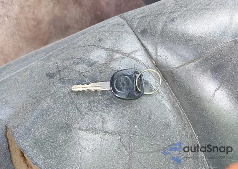 2003 Chevrolet Avalanche 1500 from USA, damaged, VIN 3GNEK13T83G153535